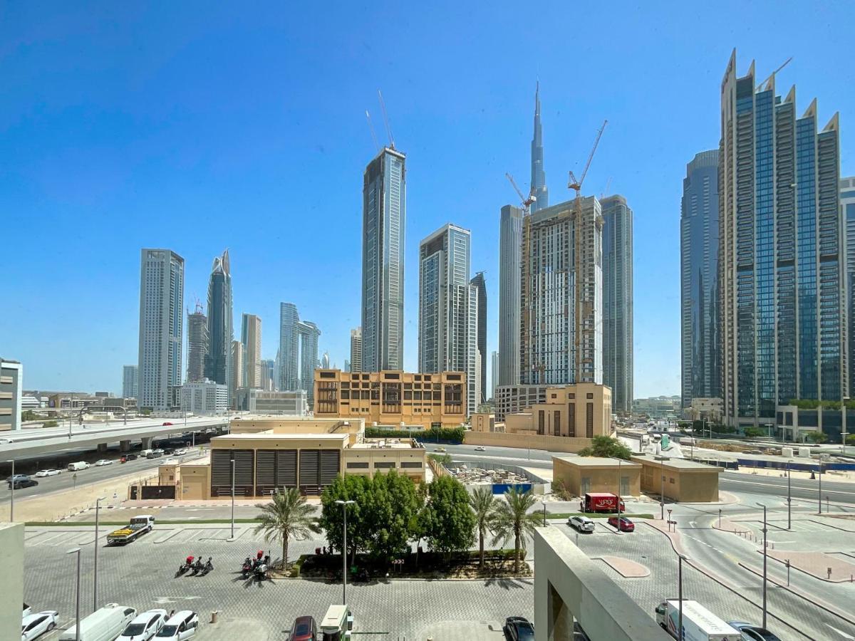 Higuests - Roomy Apt With Infinity Pool Close To Burj Khalifa Дубай Экстерьер фото